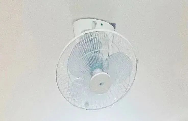 南昌理工学院宿舍风扇