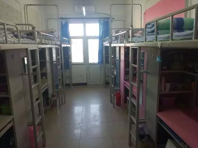 上床下桌