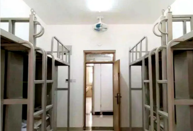 宿舍内部图