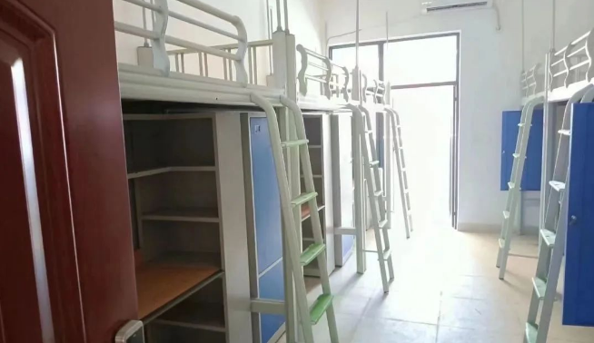 上床下桌