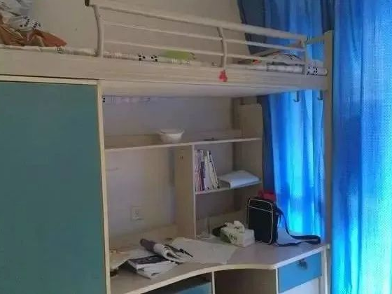 上床下桌