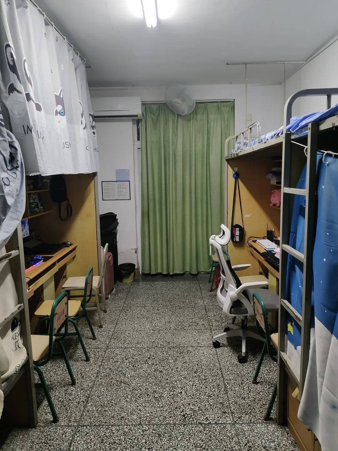 四川农业大学本校学生对宿舍4