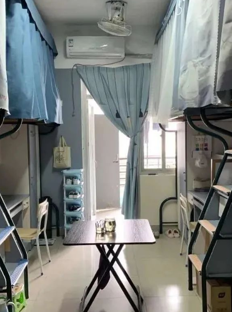 马尾校区四人间内部图