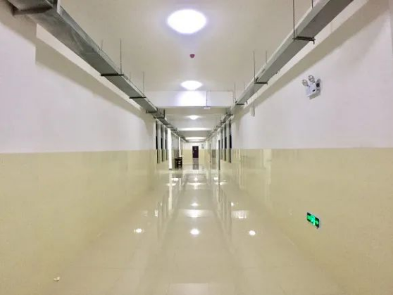 宿舍走廊