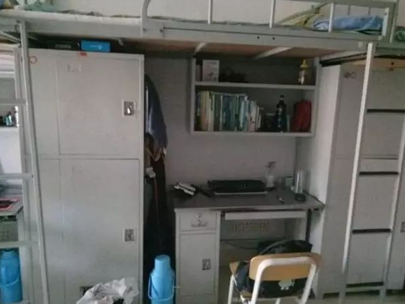 上床下桌
