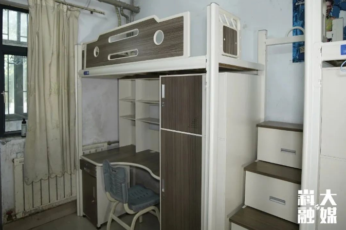 上床下桌