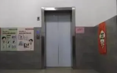 电梯