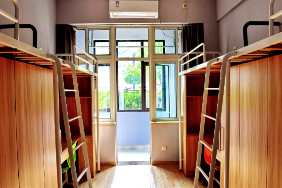 4人间宿舍