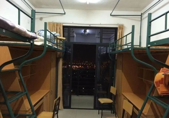 上床下桌