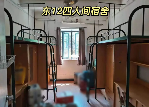 宿舍内部图