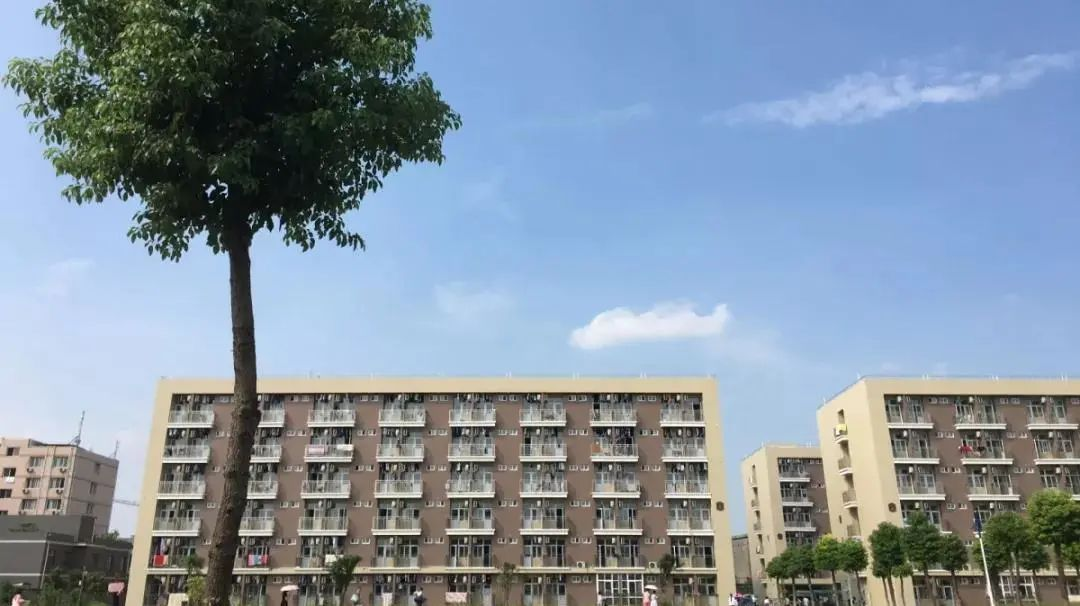 荆州校区里仁堂学生公寓