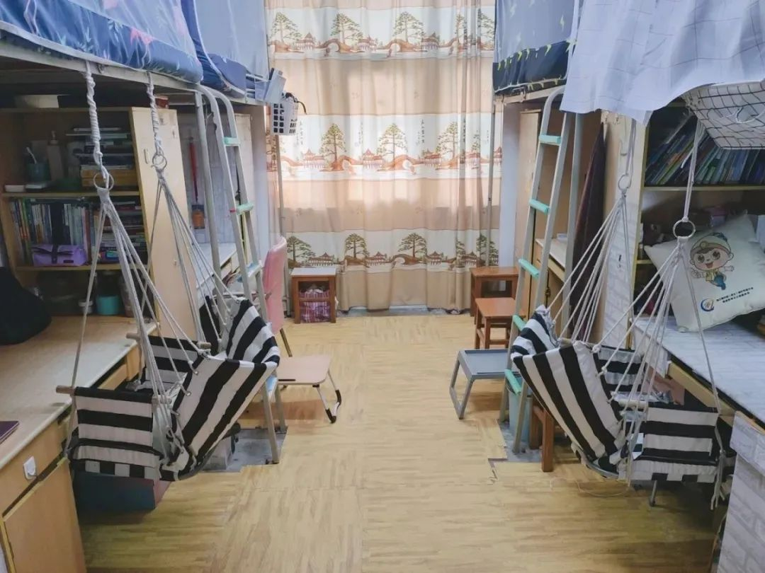 上床下桌
