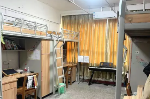 宿舍内部图片