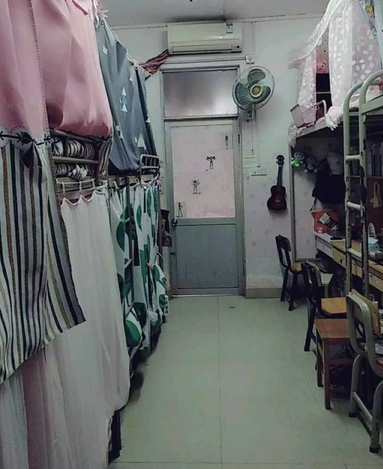 天河校区六人间宿舍