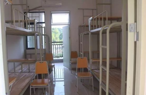 迎福公寓八人间