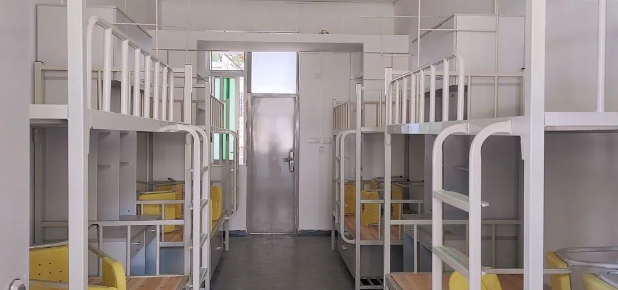 浈江校区八人间