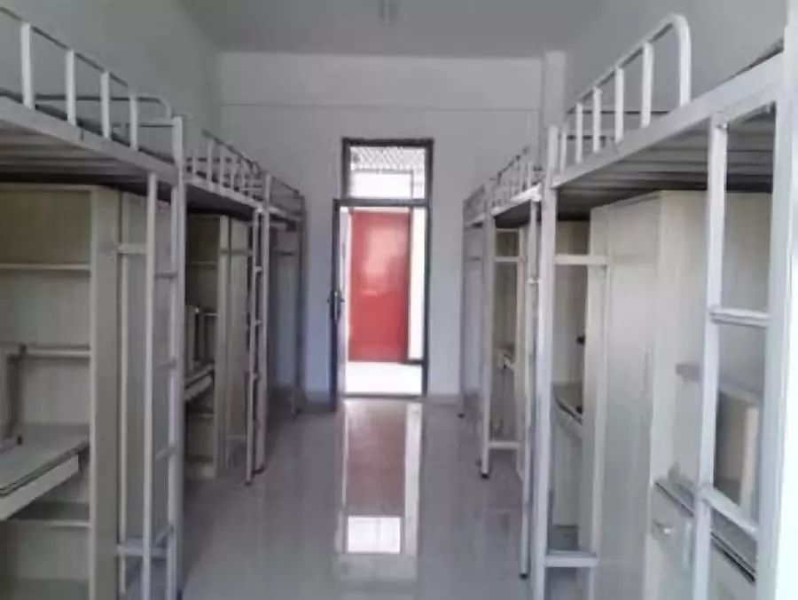 上床下桌结构