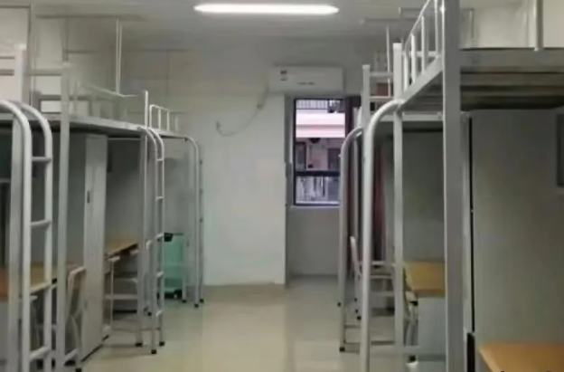 西区六人间