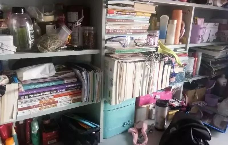 寝室书柜