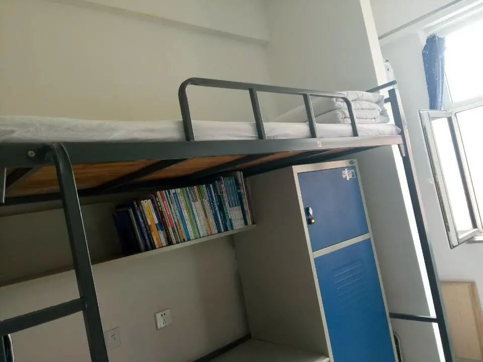 上床下桌结构