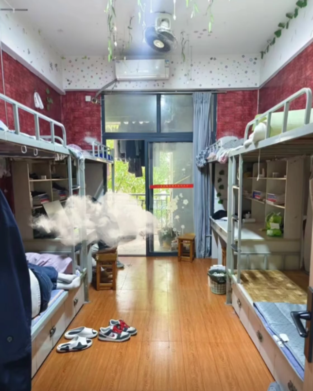 旧宿舍六人间