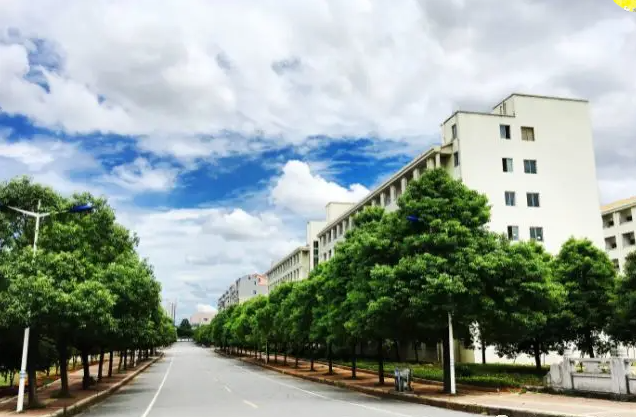 东校区宿舍楼