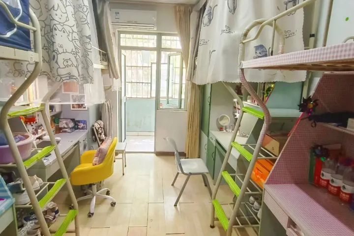 双人间宿舍