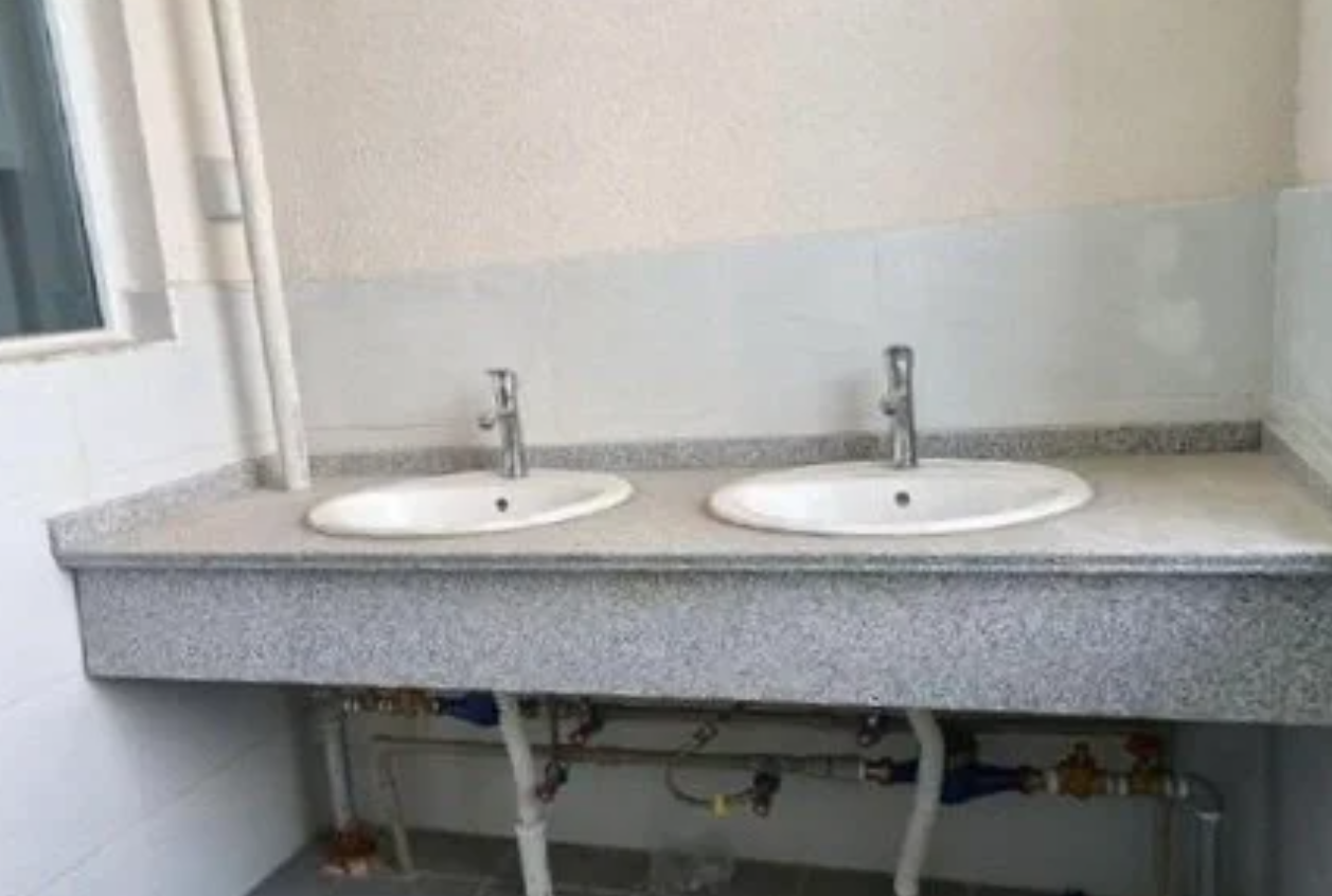 洗漱池