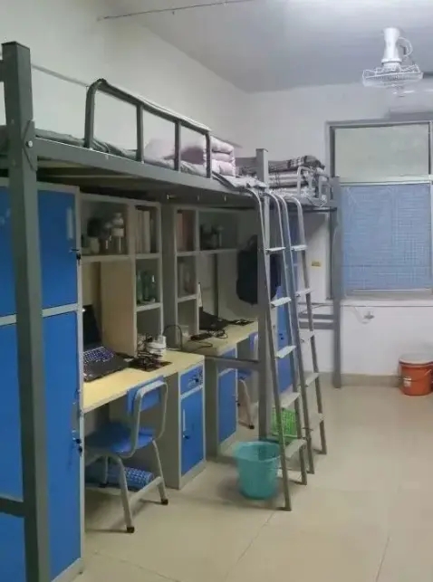 宿舍内景