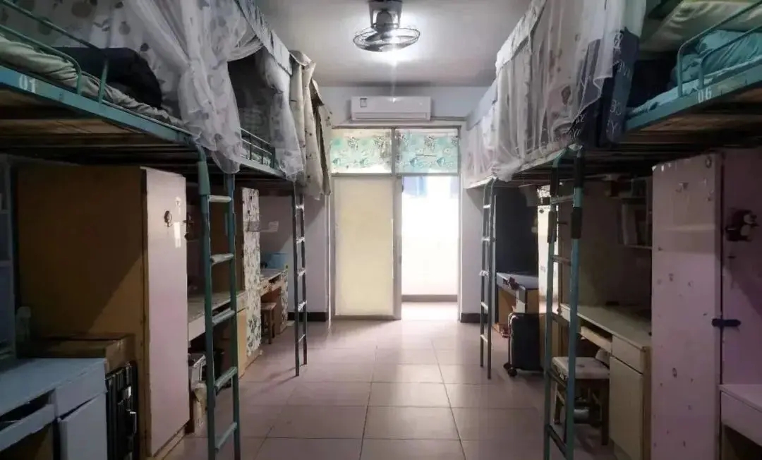 宿舍内景