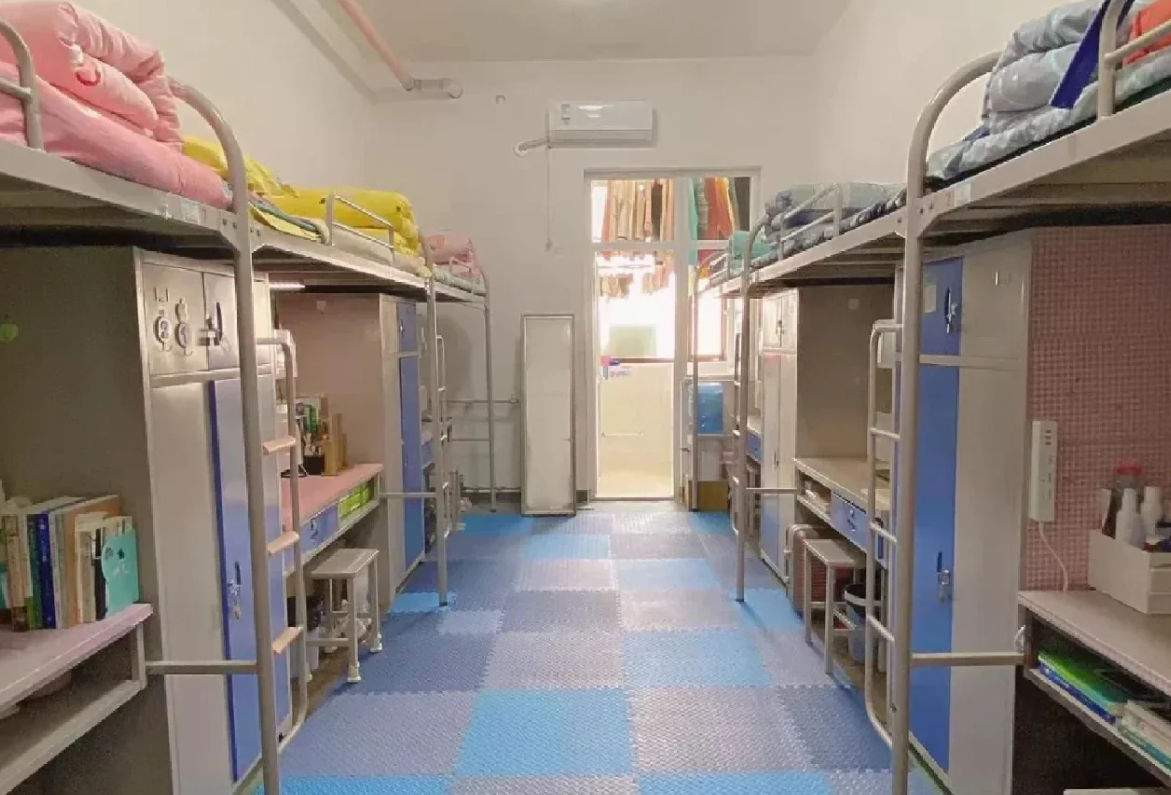 宿舍内部