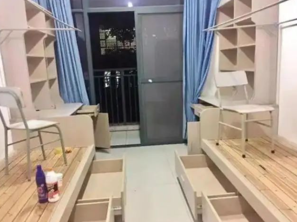 两人间宿舍