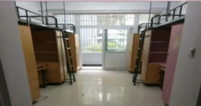 四人间上床下桌
