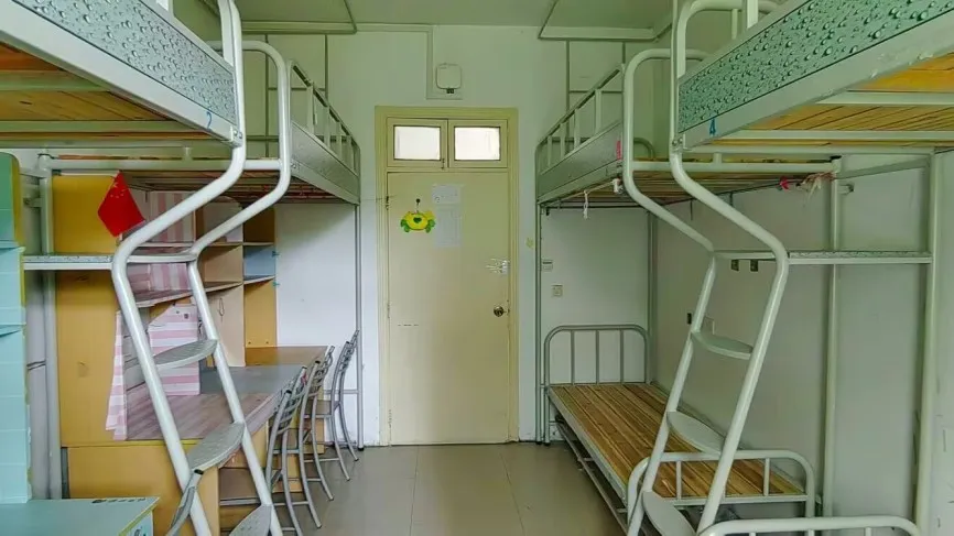 C区六人间