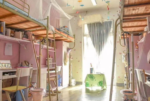 临海校区13-17四人间