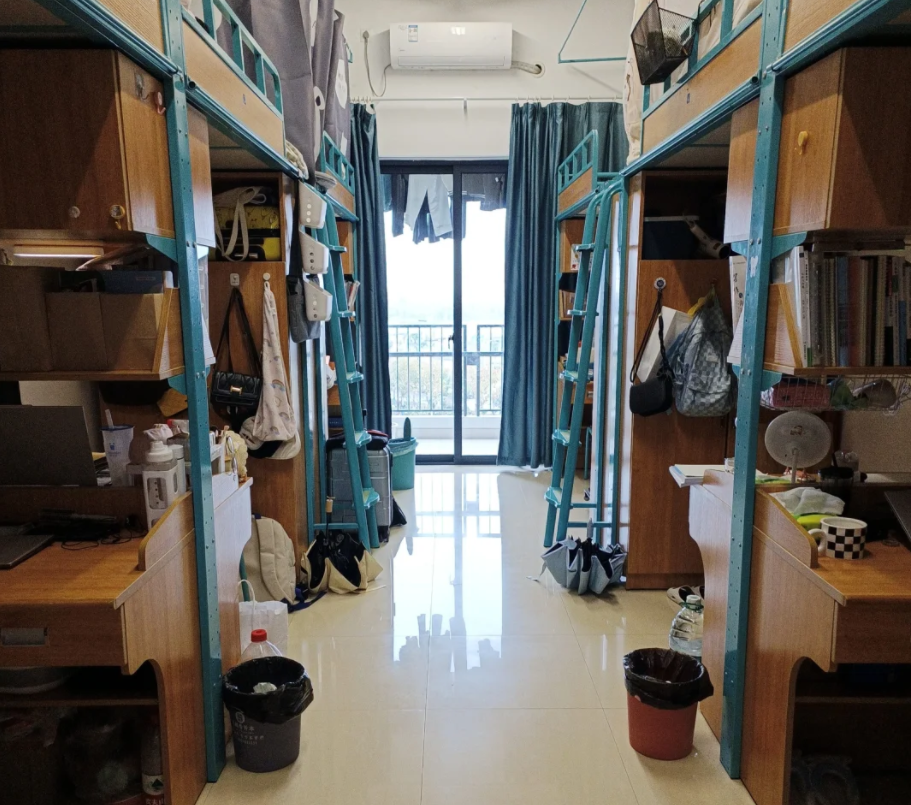 新校区六人间