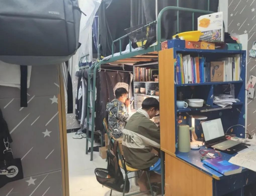 兰苑六人间