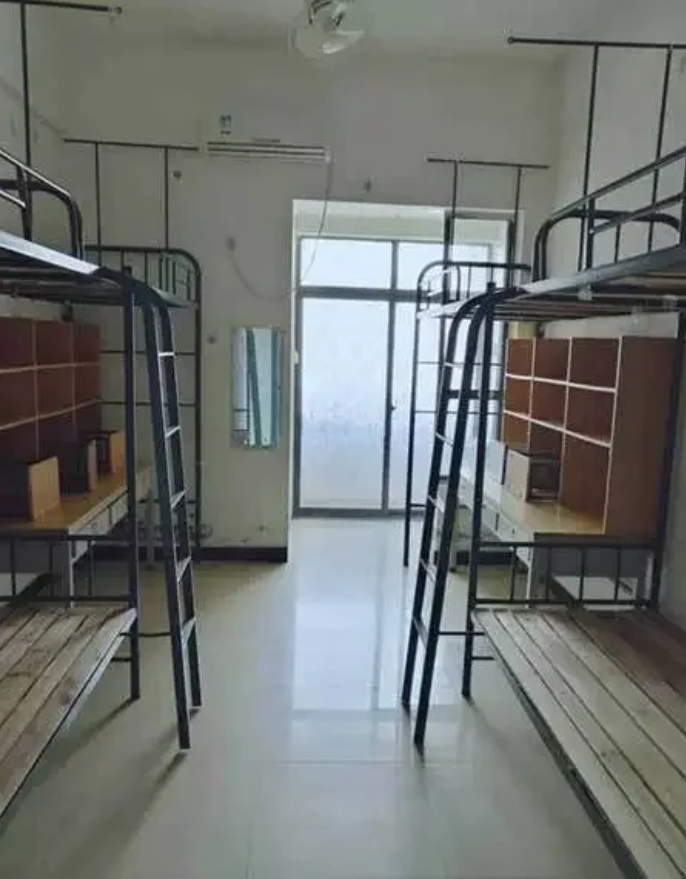宿舍内部
