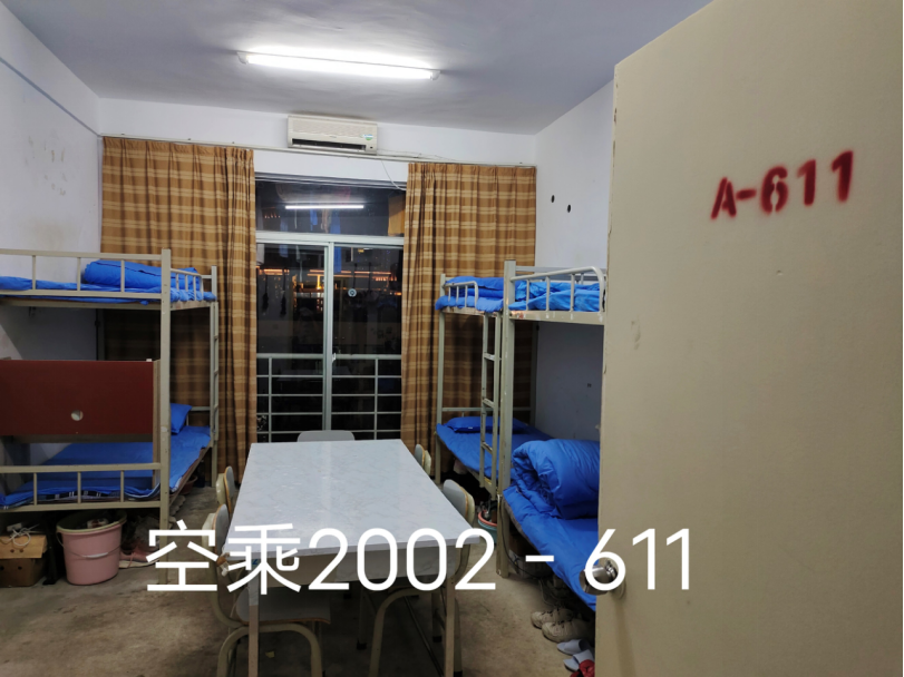 上下铺结构